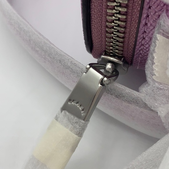 Coach Heart Crossbody Bag - Picture 4 of 11